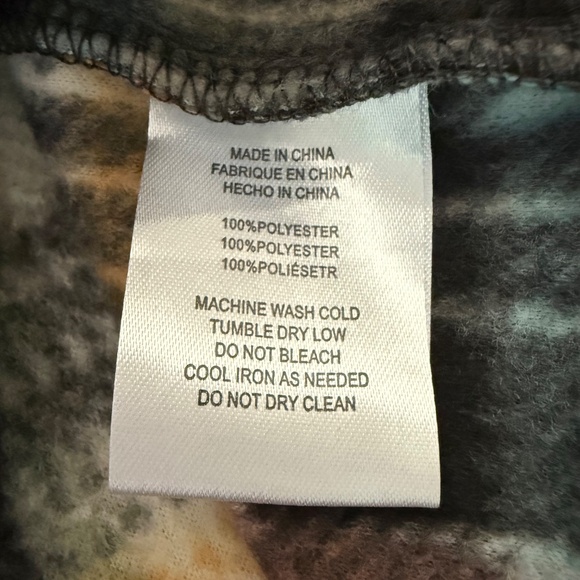 Women’s O’Neill Plaid Shacket - Picture 5 of 5